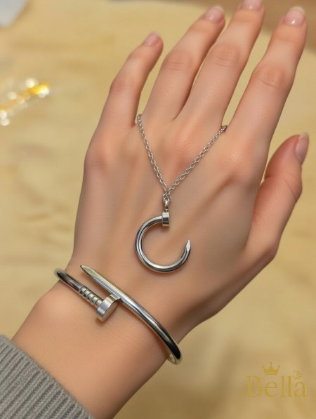 سنسال مسمار كارتير فضي مع اسواره