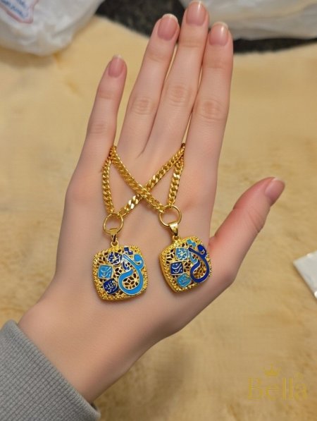 تصميم مربع أزرق فاتح