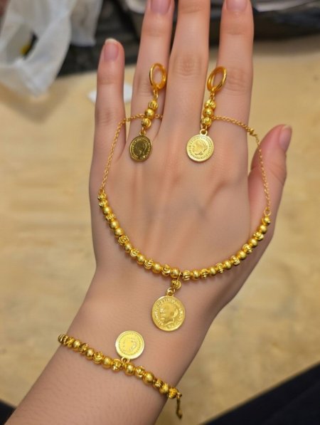 طقم طابات ليره غايه بالجمال