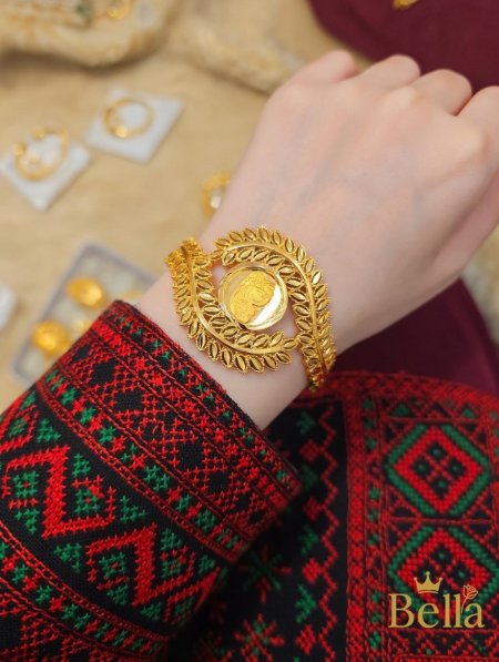 موديل رقم ١٨