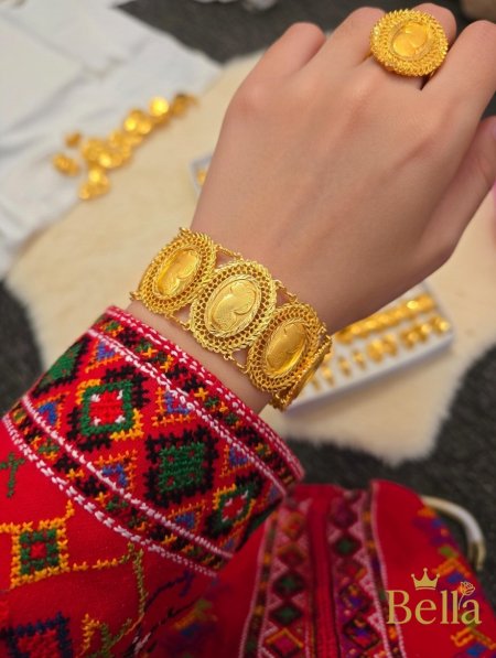 موديل رقم ١٢