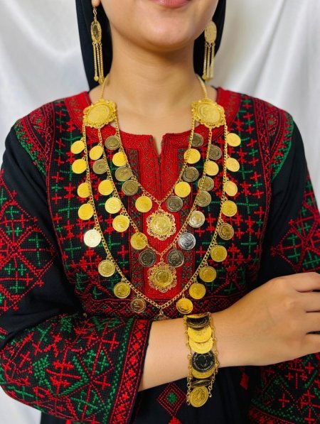 طقم عقد الليرات طويل وفخم طقم ٣ قطع