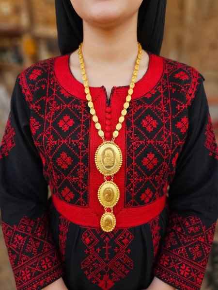 عقد حلبي ٣ اونصات خميل