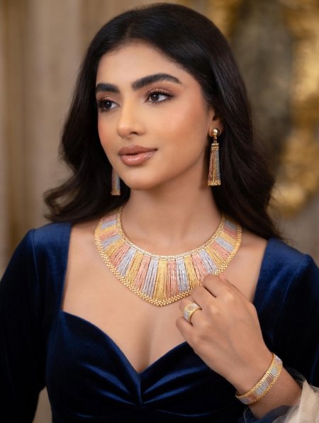 موديل رقم ٩