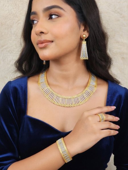 موديل رقم ٤