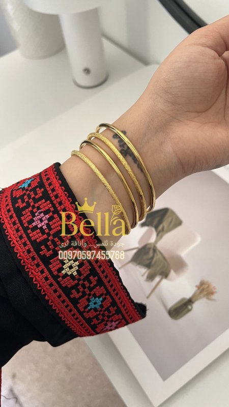 سحبات دائري ناعم عدد ٤ مع ذبله ٢ ساده و٢ رش سكر